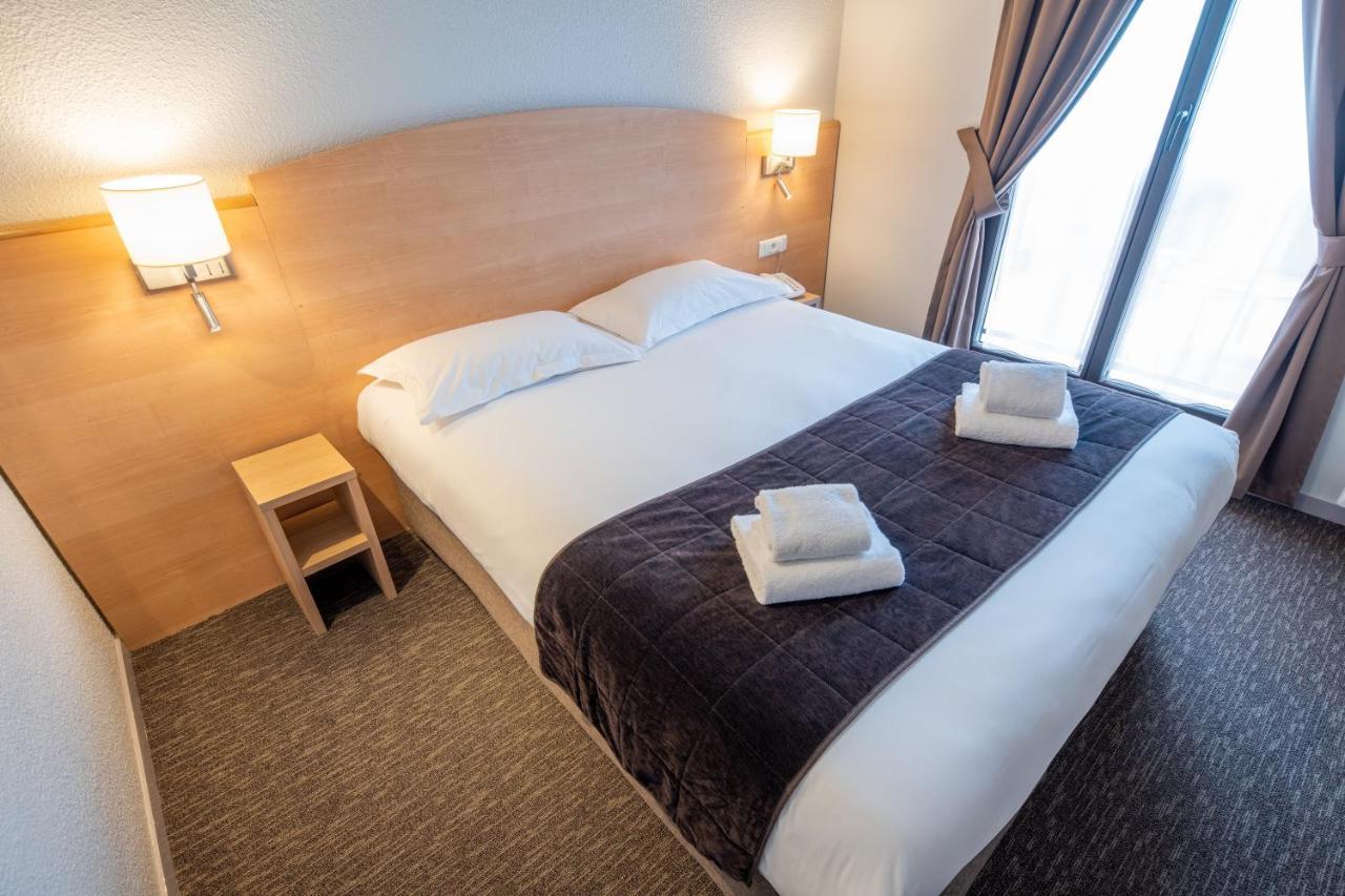 Saint Laurent Hotel 3*
