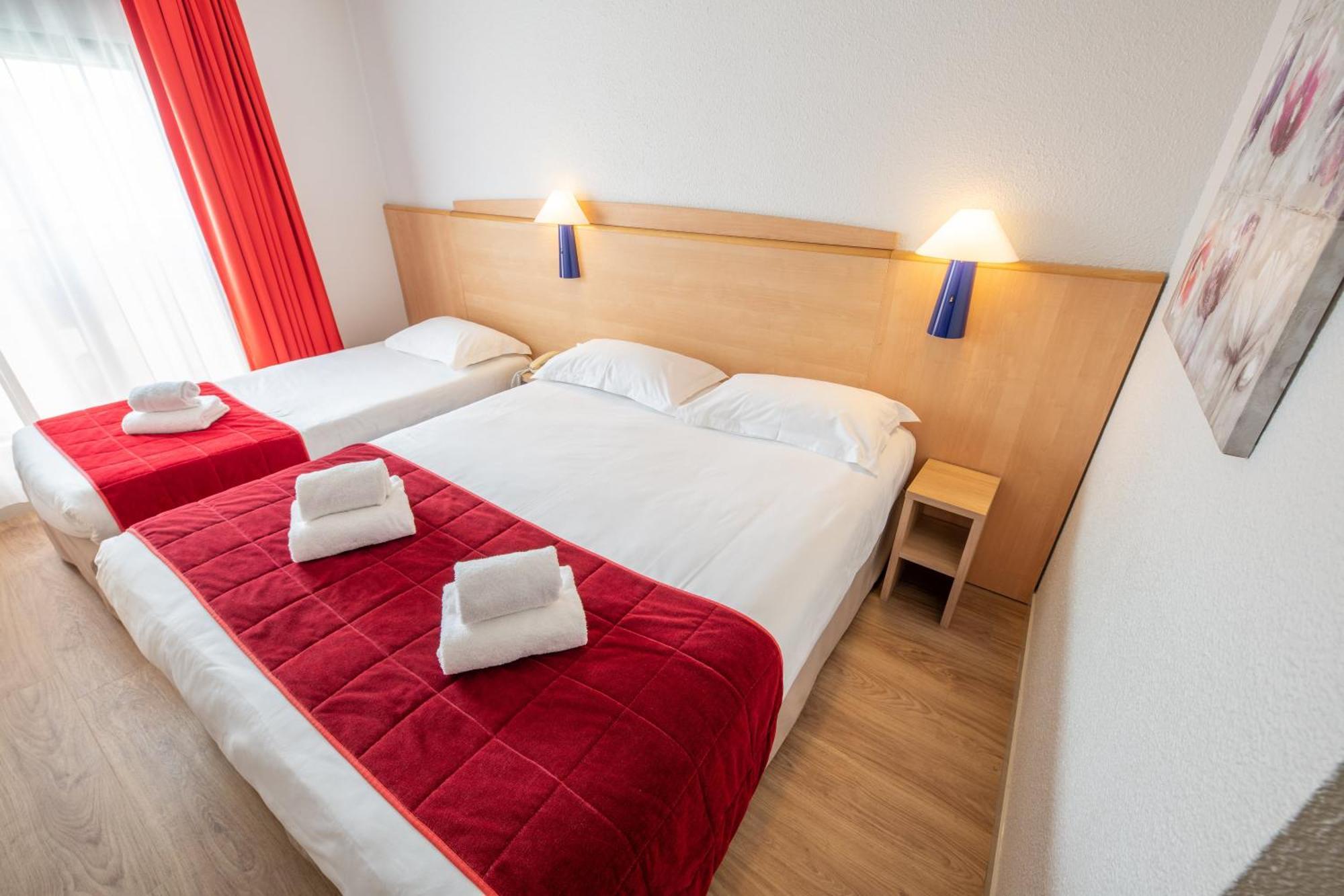 Saint Laurent Hotel 3*